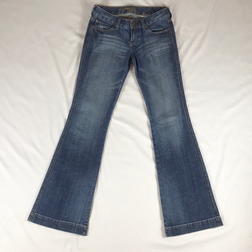 Women’s Express Stella Fit & Flare Jeans (2L) - Picture 2 of 8